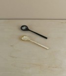Ox-horn yoghurt and preserve spoon