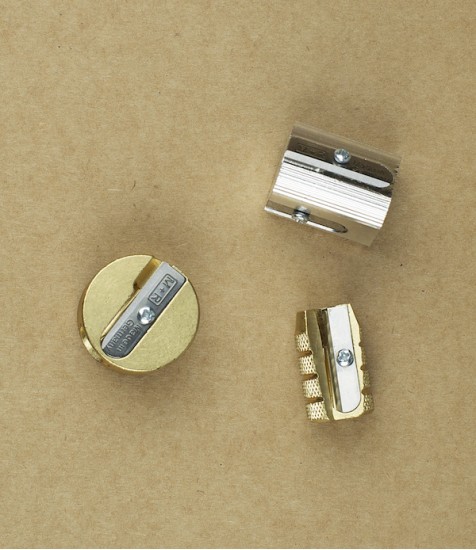 Universal sharpener blade