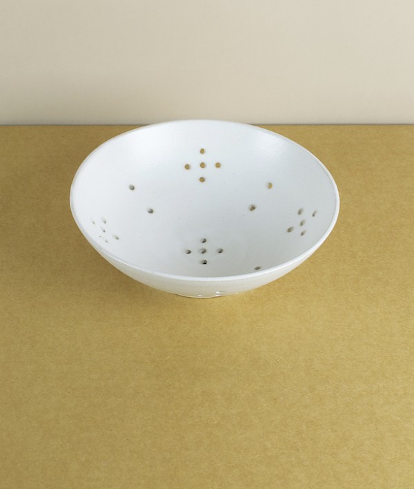 Stoneware berry bowls