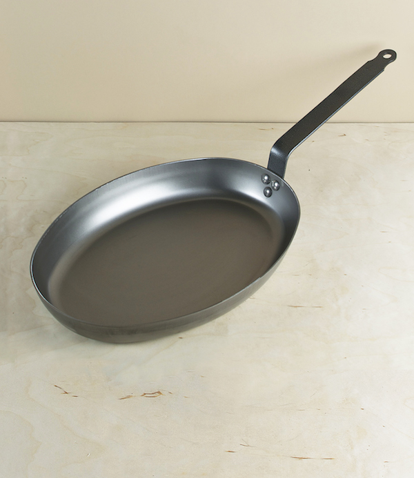 Oval fish pan