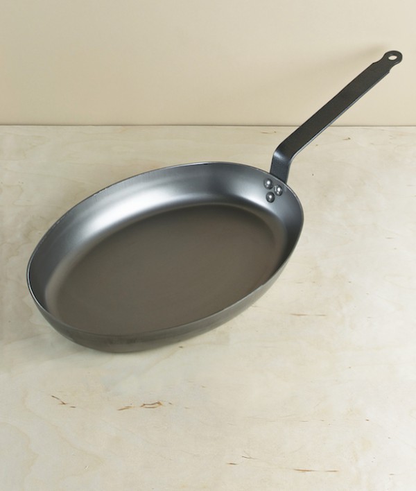Oval fish pan