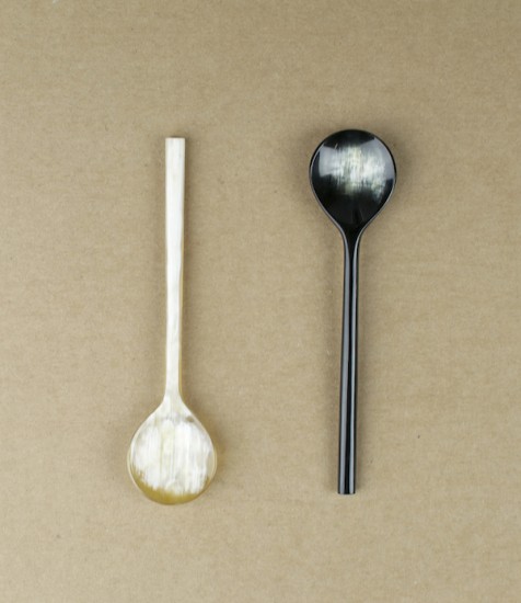 Ox-horn yoghurt and preserve spoon