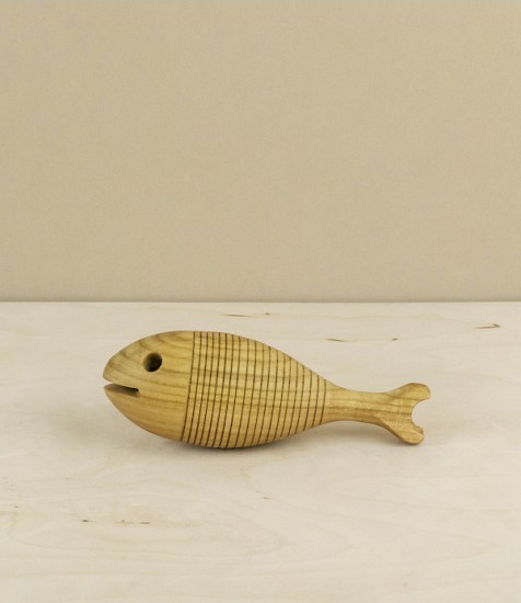 Hohenfried Urfisch wooden fish rattle