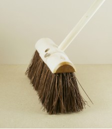 English Beech & Bahia Yard / Shippen Broom