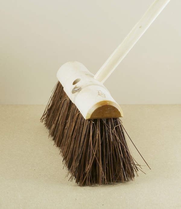 English Beech & Bahia Yard / Shippen Broom