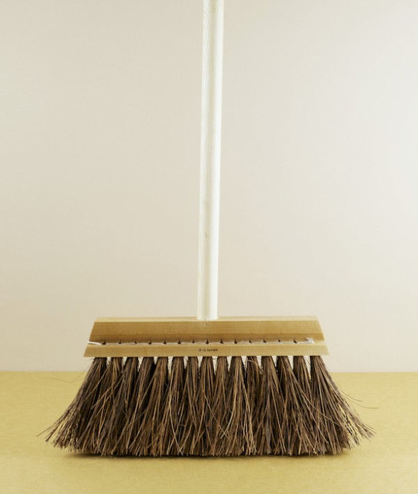 Swedish broom, birch & palmyra fibre