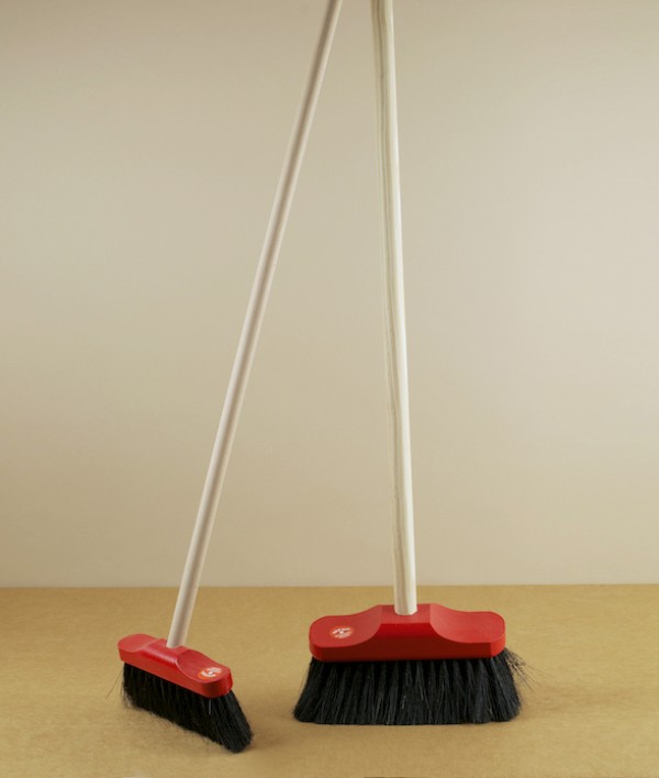Child's room broom, beech & horsehair