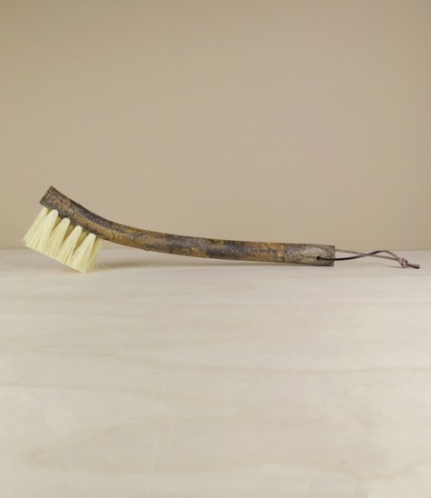 Raw willow dishbrush