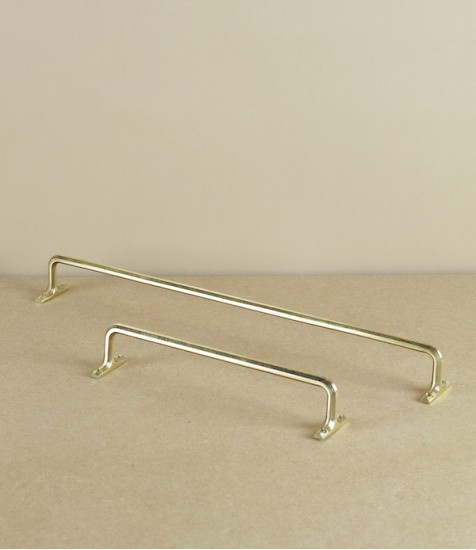 I-Hada Sand Cast Brass Towel Rail, Large