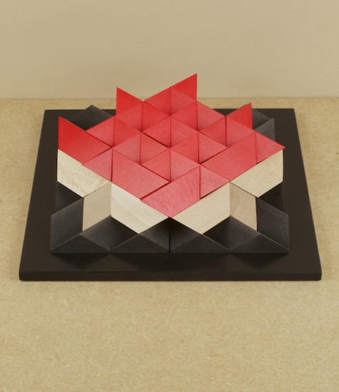 Pyrom geometry game by Fred Voß