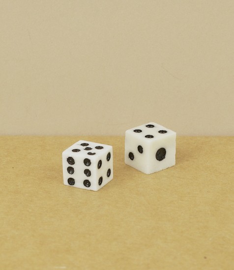 English hand-made natural bone pocket dice