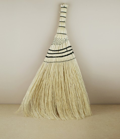 Tsuga medium broom