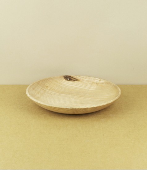 Hand-turned hardwood plate, 8 inches