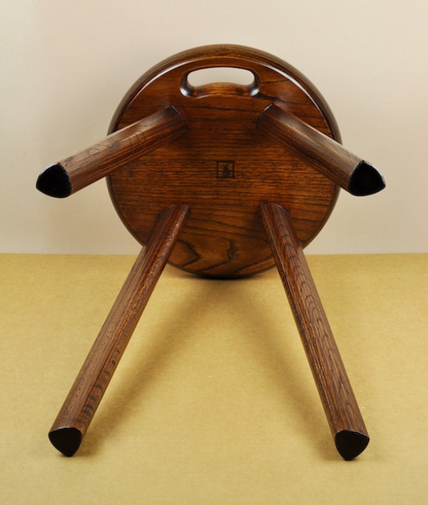 Ibazen Urushi lacquered Japanese oak stool