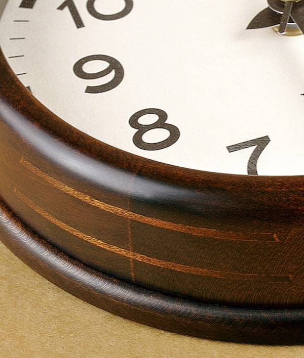 Ibazen Urishi lacquered Sakura clock