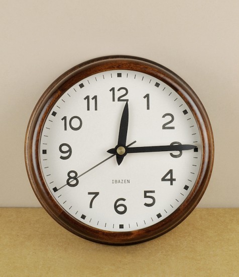 Ibazen Urishi lacquered Sakura clock