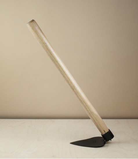 Spanish long-handled flower hoe
