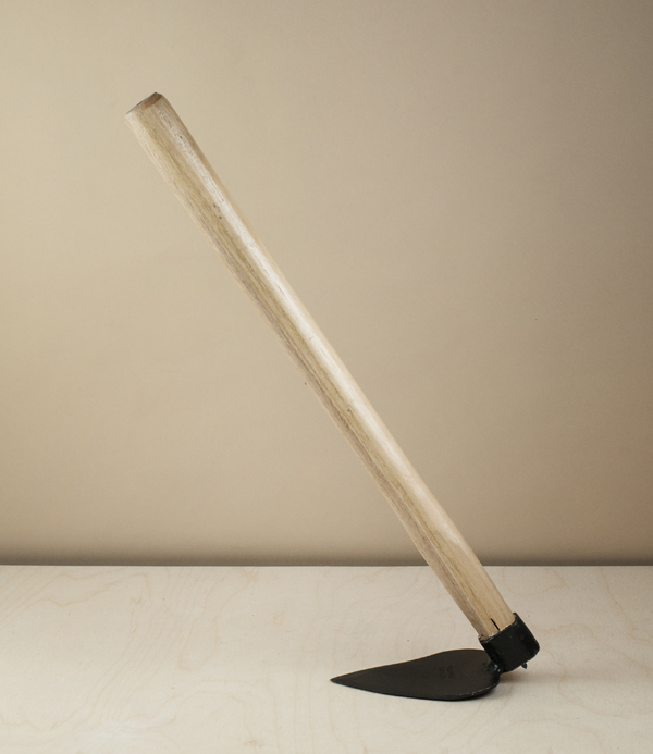 Spanish long-handled flower hoe