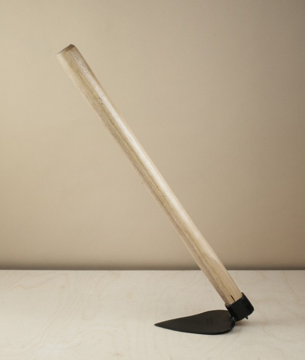 Spanish long-handled flower hoe