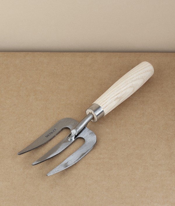 Children's weeding fork