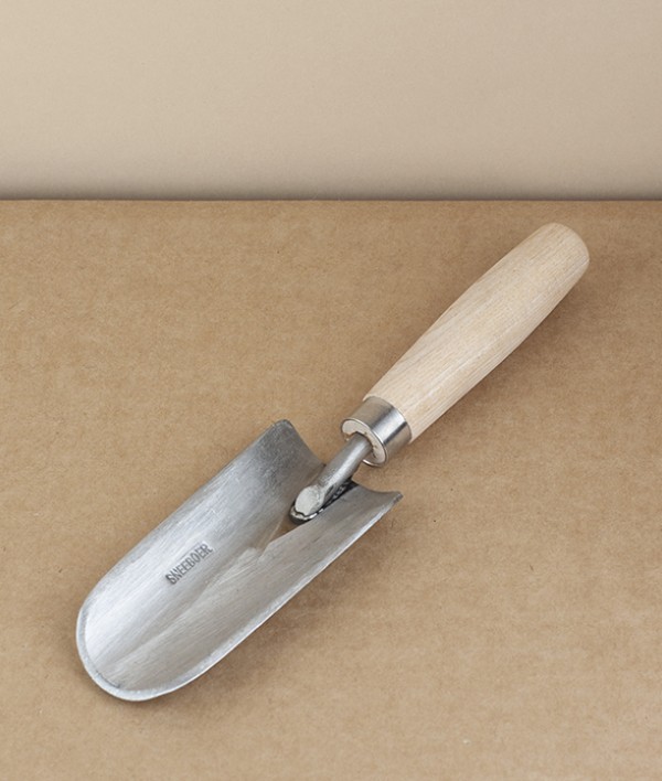 Children's hand trowel