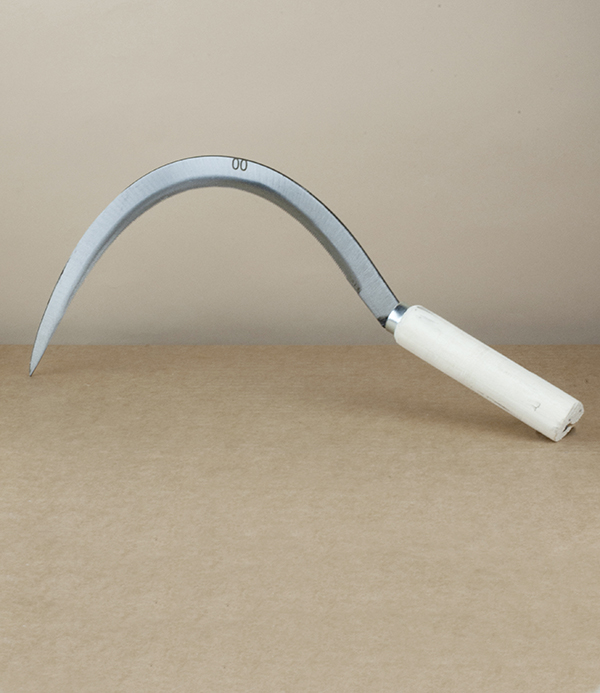 Spanish lightweight serrated sickle