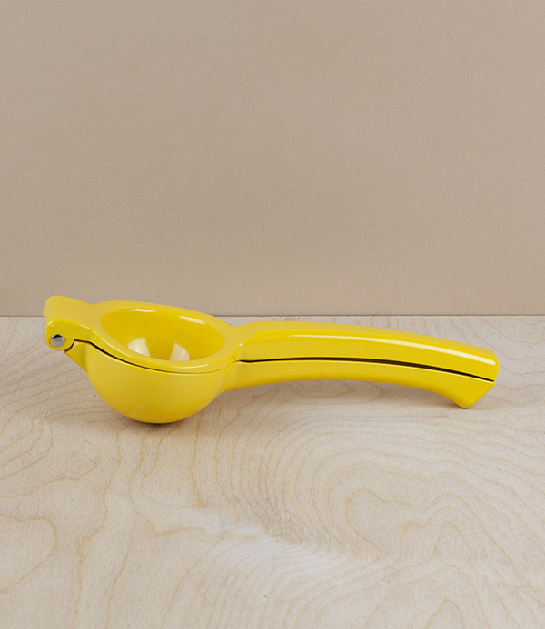 Cast aluminium lemon juicer
