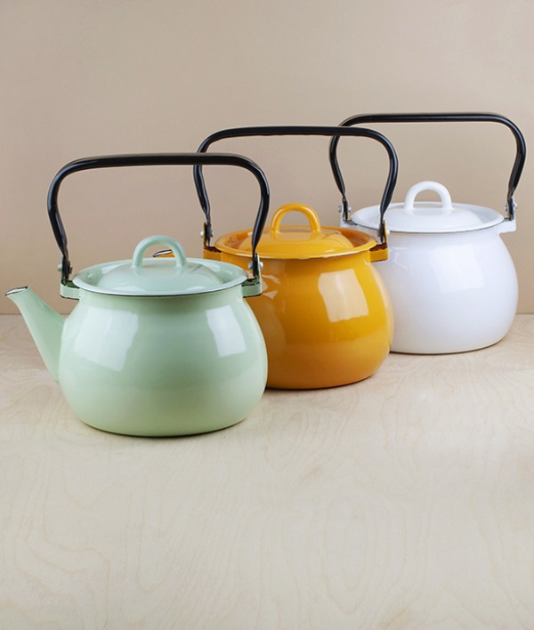 Ukrainian enamel kettles, 2 litres