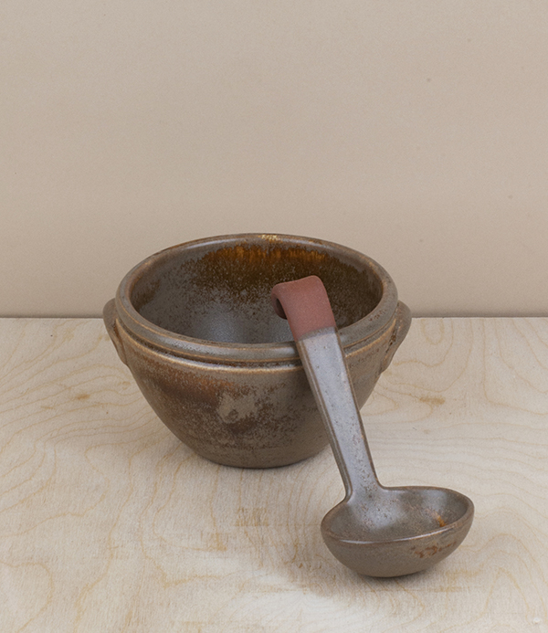 Portuguese terracotta sauce ladle, Honey