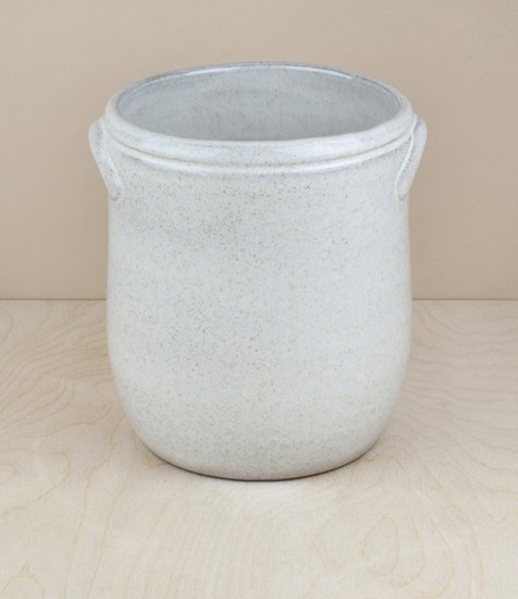 Portuguese terracotta utensil pot