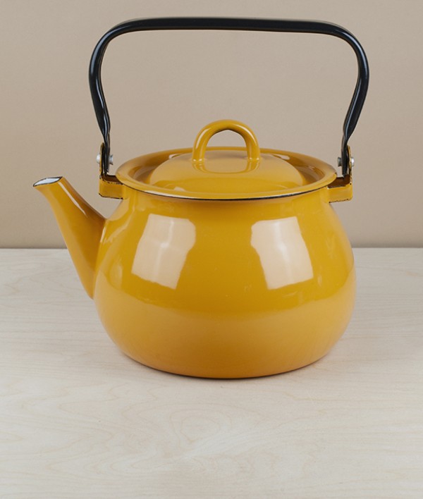 Ukrainian enamel kettles, 2 litres