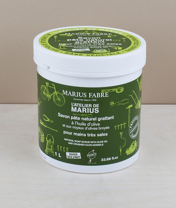Marseille soap scrub with olive kernels, 1l