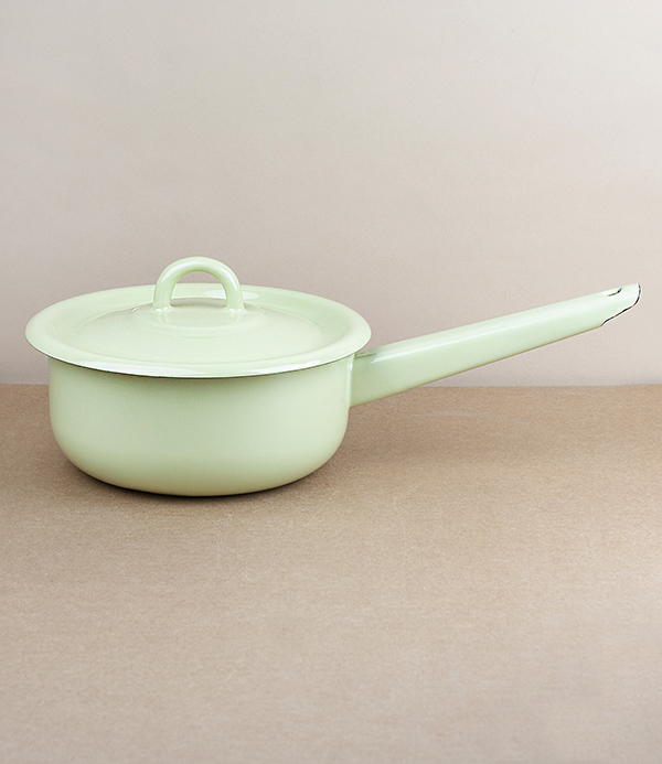 Ukrainian enamel lidded saucepan - pistachio