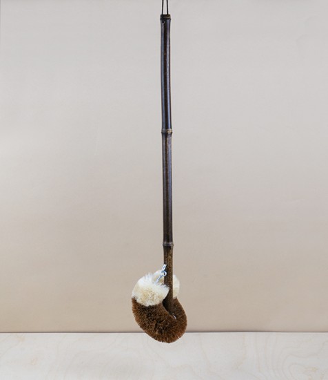 ‘Tawashi’ toilet brush