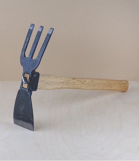 Tsubame-Sanjo Ikagata, or Japanese Cuttlefish Hoe