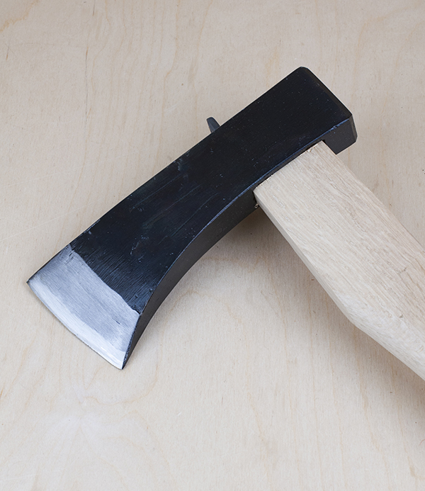 Kiwari ono, a Japanese wood-splitting axe
