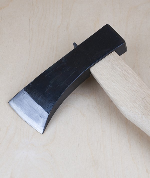 Kiwari ono, a Japanese wood-splitting axe