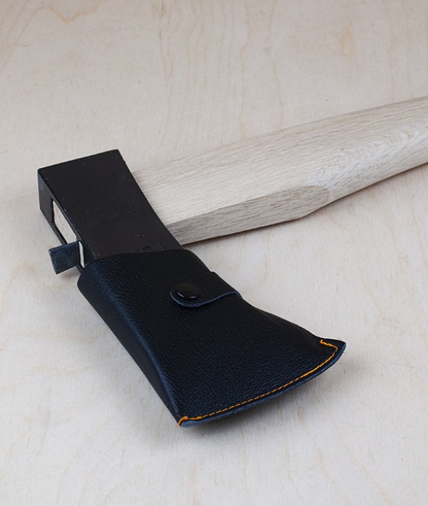 Kiwari ono, a Japanese wood-splitting axe