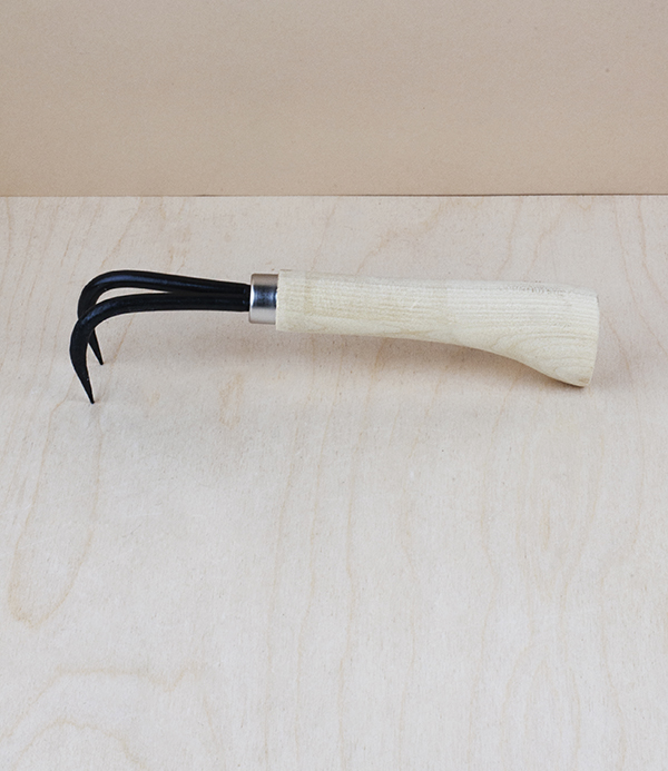 Ne-kaki, 2 tined root hook