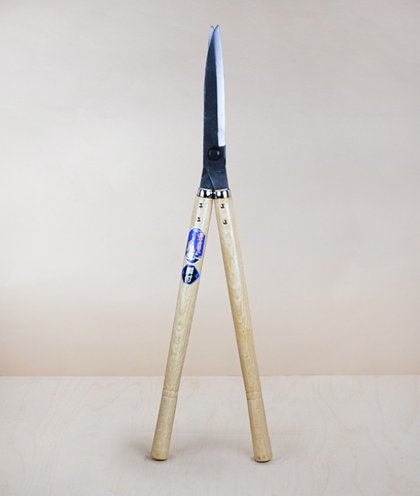 Yasugi Steel hand-forged hedge shears