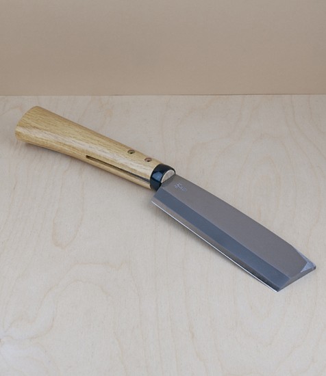Saya nata, right-handed hatchet