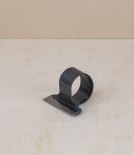 Japanese finger-mounted harvesting blade