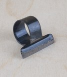 Japanese finger-mounted harvesting blade