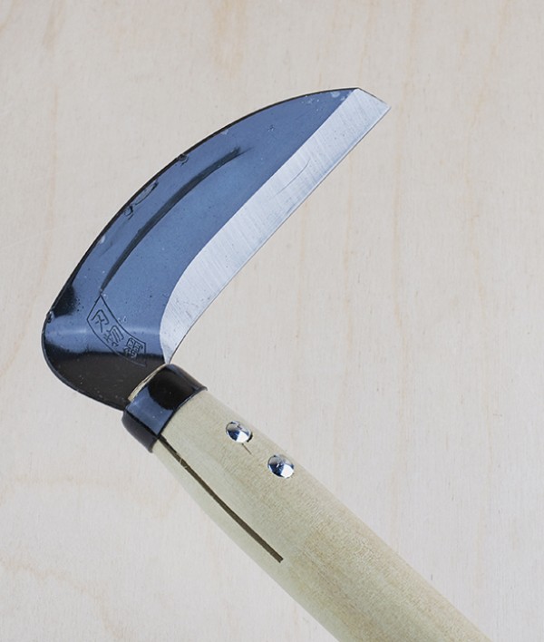 Left-handed kogama, a small sickle hoe