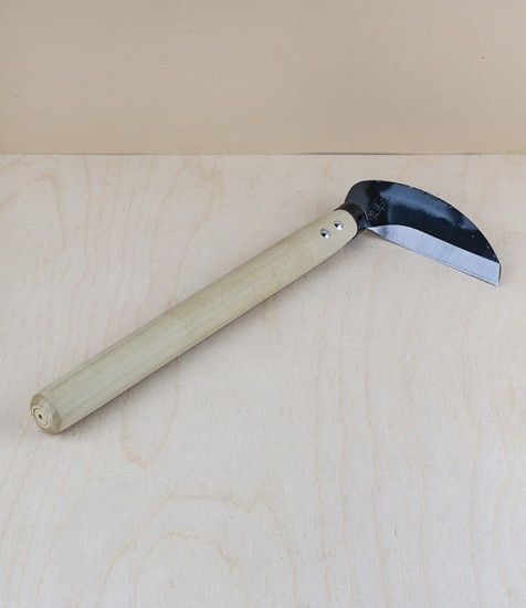 Left-handed kogama, a small sickle hoe