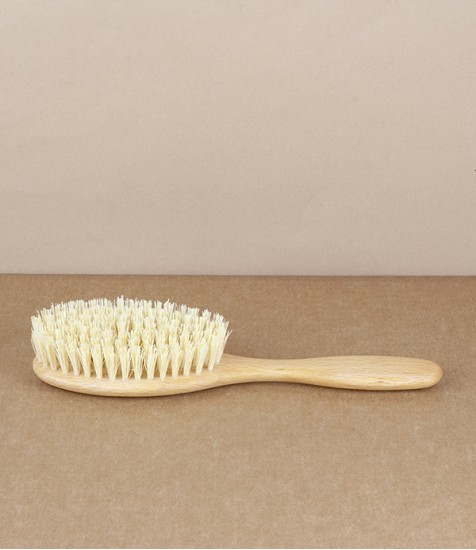 Hairbrush, vegan, natural tampico fibre