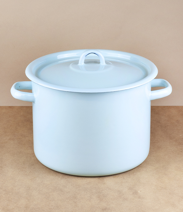 Ukrainian enamel casserole 5.5l, light blue