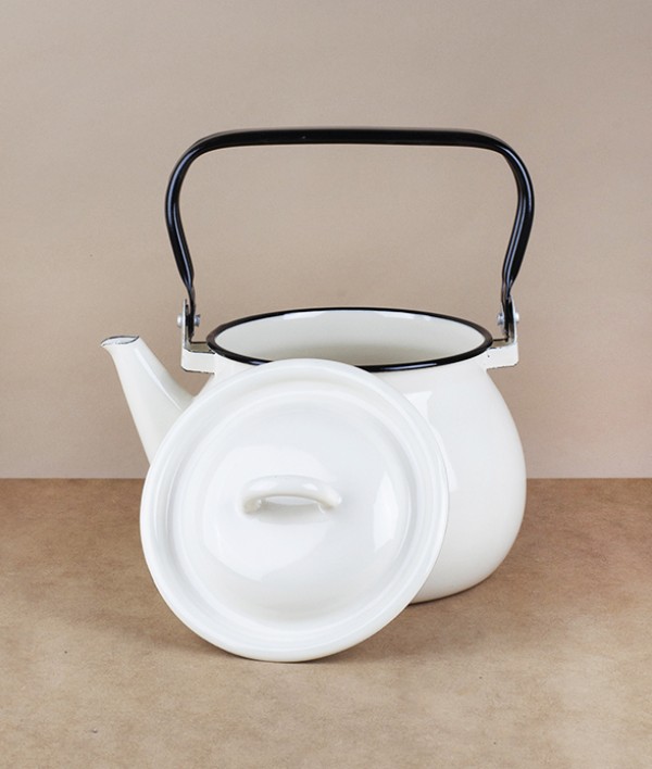 Ukrainian enamel kettles, 2 litres