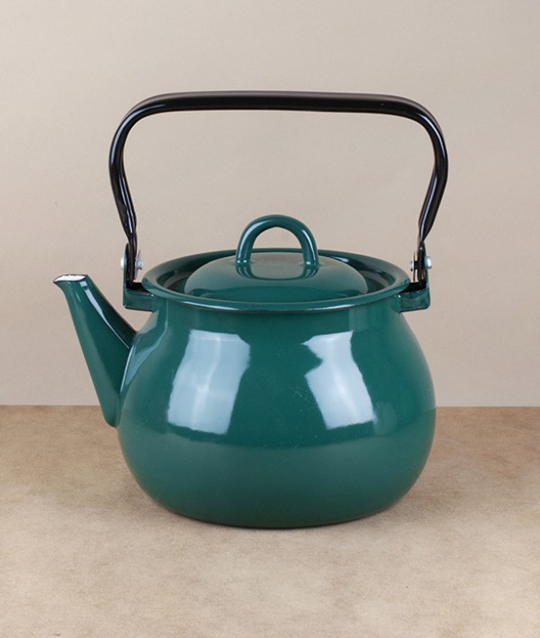 Ukrainian enamel kettles, 2 litres