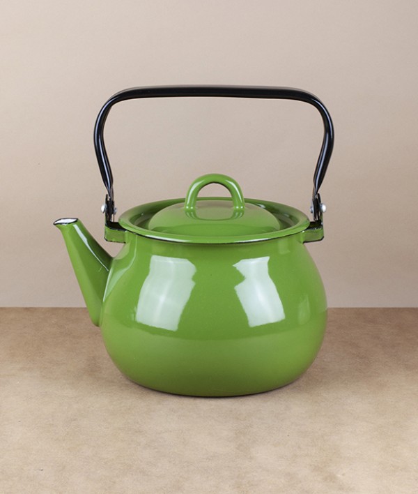 Ukrainian enamel kettles, 2 litres